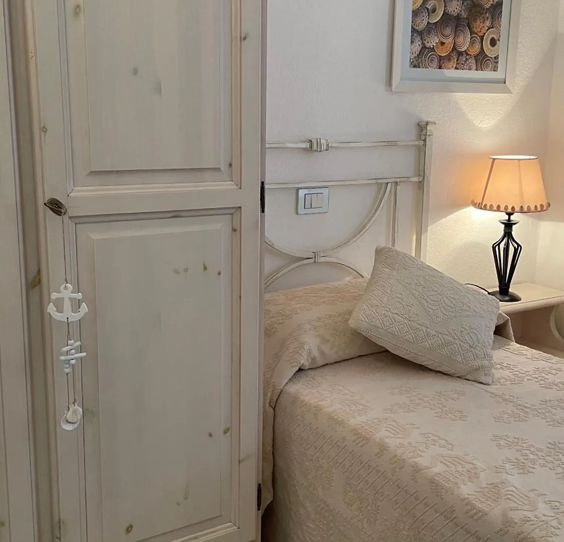Villa Amantea Santa Margherita di Pula 0*,