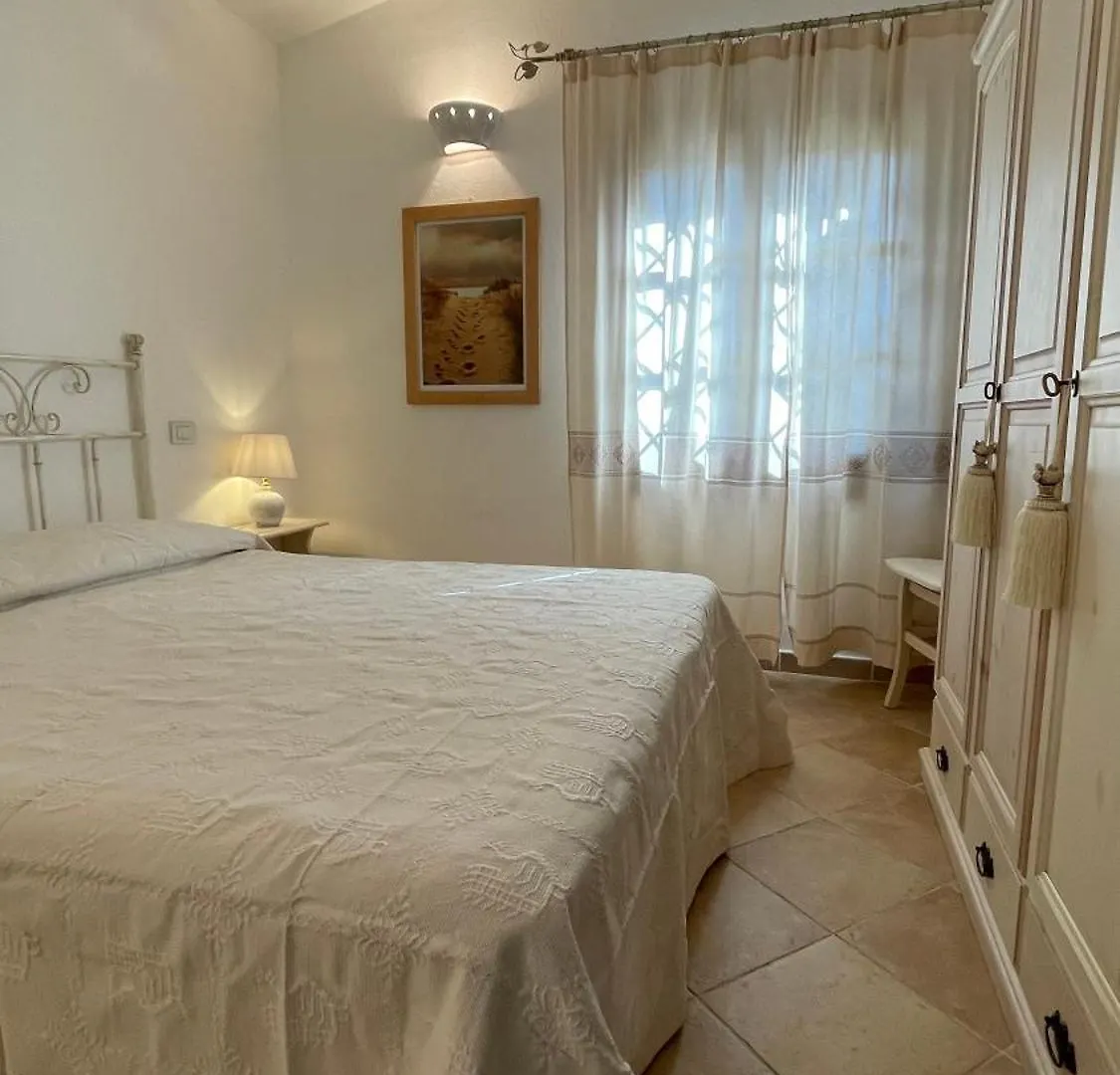 Villa Amantea Santa Margherita di Pula 0*,